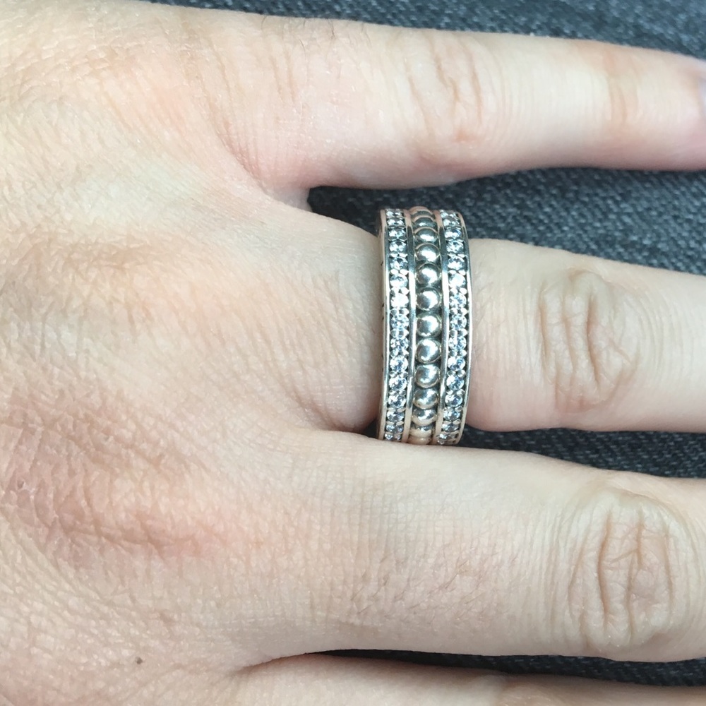 Pandora Ring